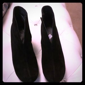 Size 9 Real Suede Black Sacha London heel bootie